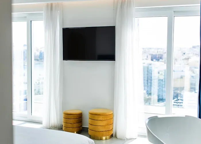 Flamingo Malta Hotel 3*