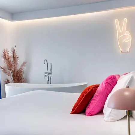 Flamingo Malta سانت جوليان