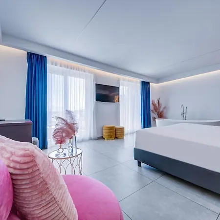 Flamingo Malta Hotell 3*